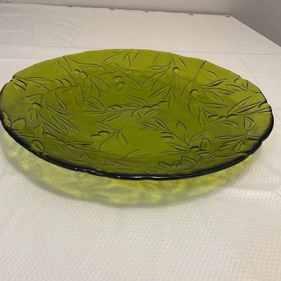 Green Pressed Glass Platter - Picture 2 of 7